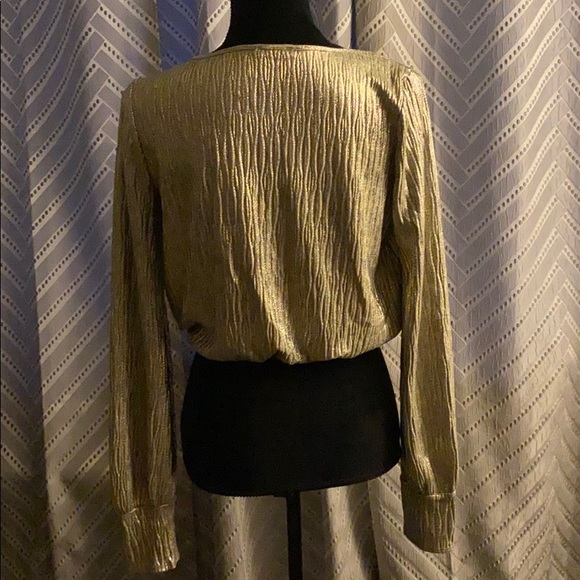 Gold blouse - Picture 4 of 5